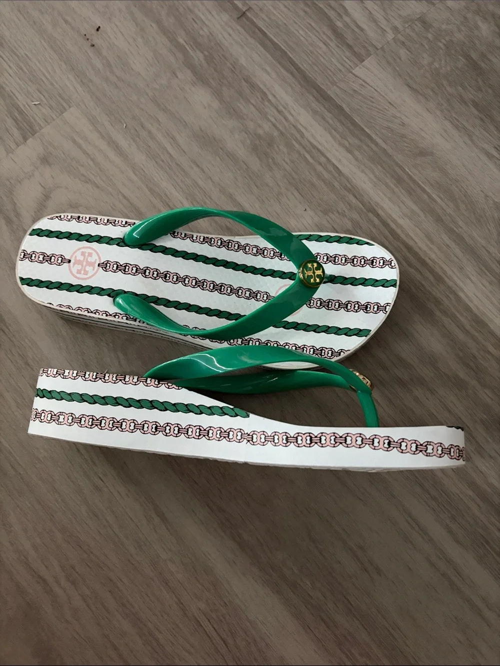 Tory Burch Gemini wedge Green-Strap Patterned Flip Flops